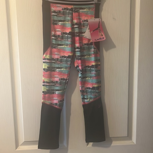 Freestyle Revolution Active Wear 2 piece Multi color 6X pants/ 6 top - Picture 5 of 9